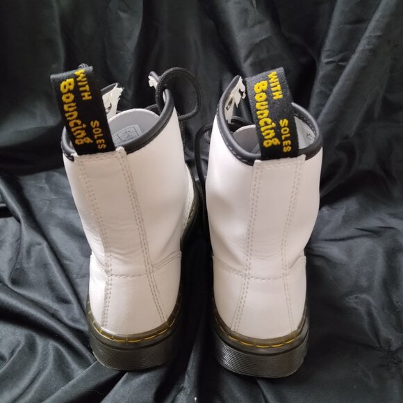 Dr Martens Airwair mens 4 womens 5.5 White/black - Picture 3 of 7